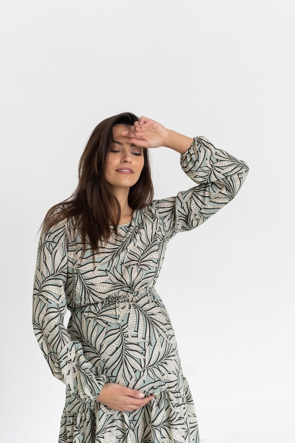 Graues Schwangerschafts- und Stillkleid