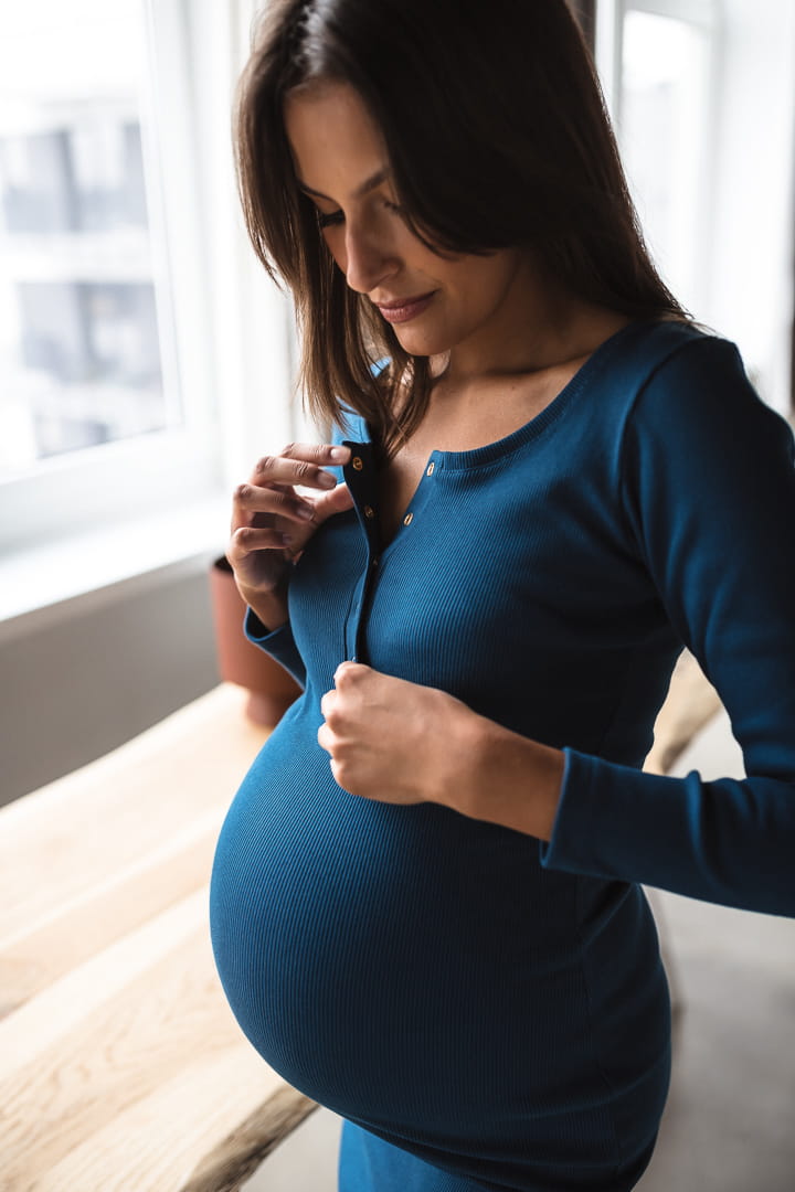 Shirtkleid für Schwangere und Stillende blau